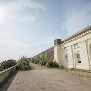  Holiday home Constables - Tranquility On The Seafront